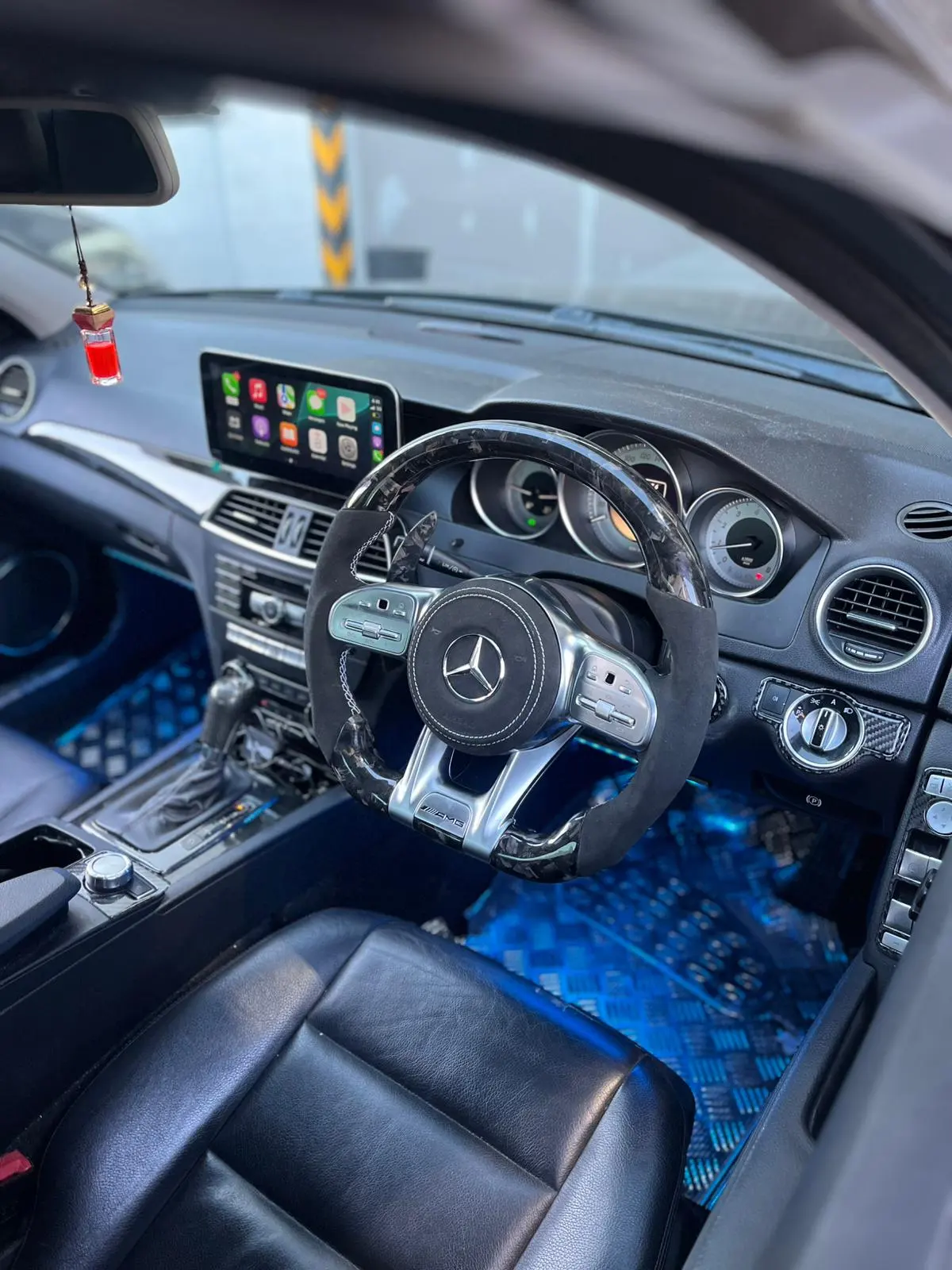 Mercedes